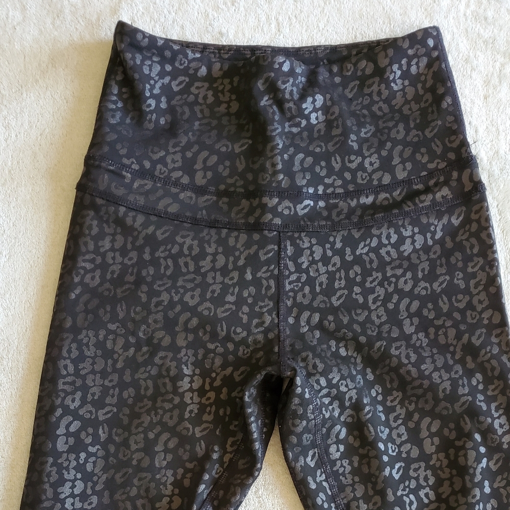 LA‎ SOCIETY Leopard Print Black Leggings. - Picture 4 of 10